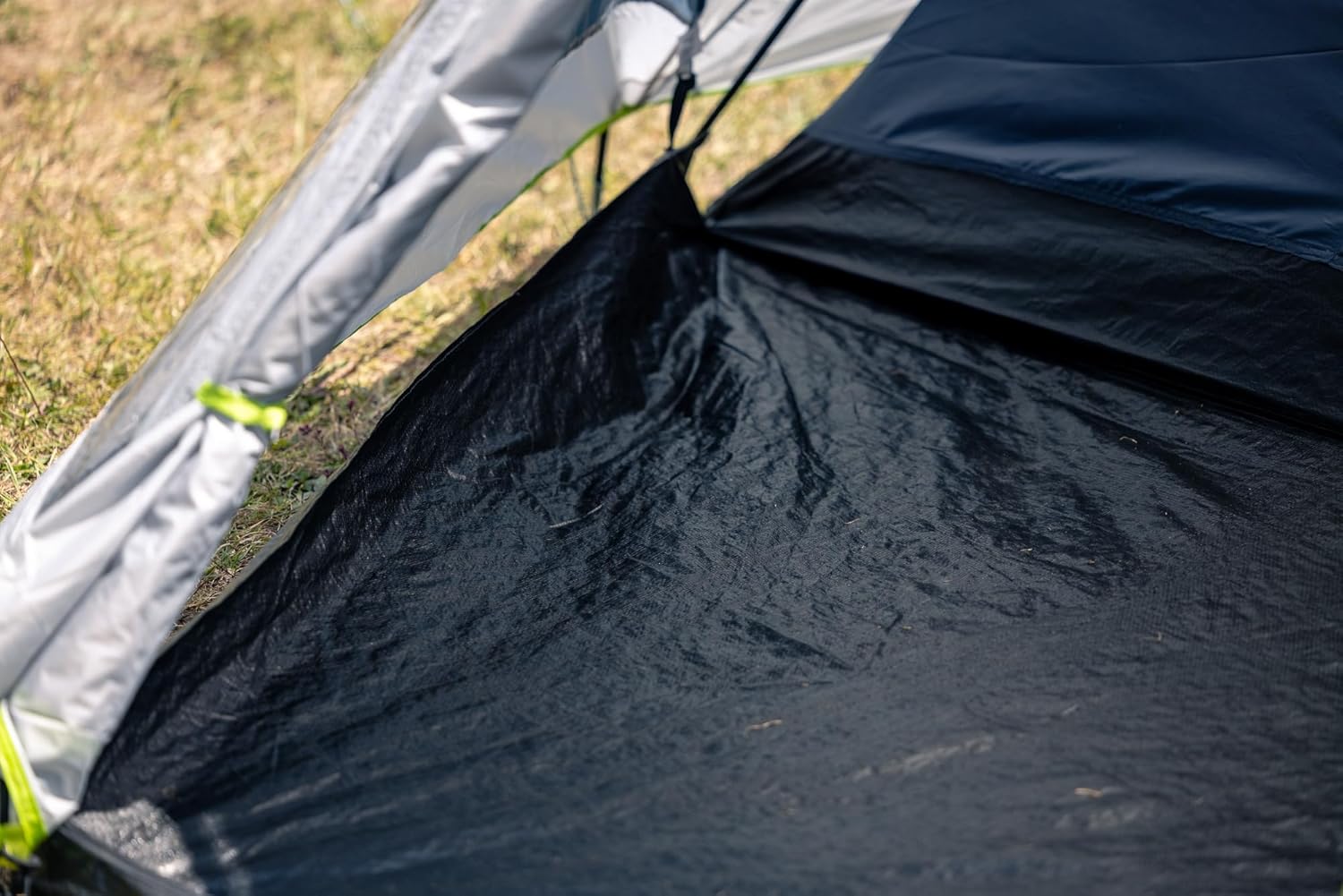 Coleman Tent Darwin 2-4 Person | Compact Lightweight Dome Tent | Models with Darkened Bedroom | Camping, Festival and Hiking Tent | 4500mm Waterproof | with Sewn-in Groundsheet - Image 11
